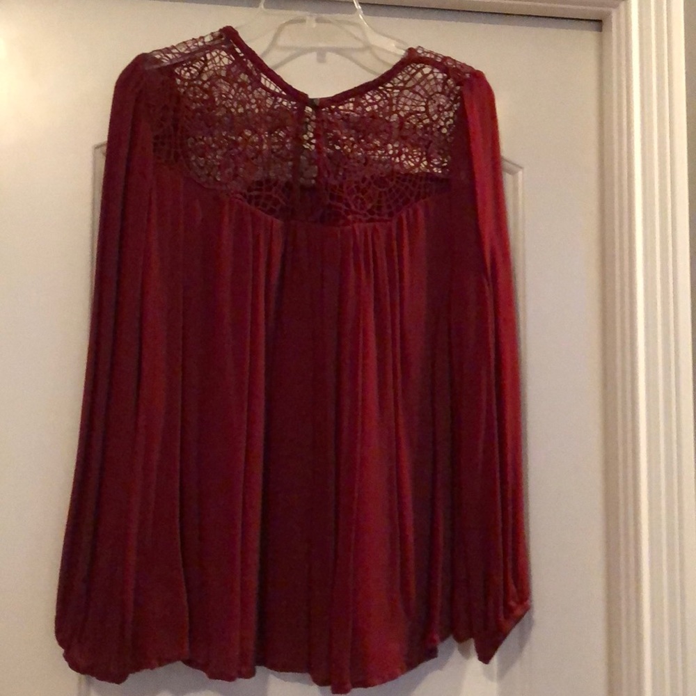 Top - Picture 2 of 2